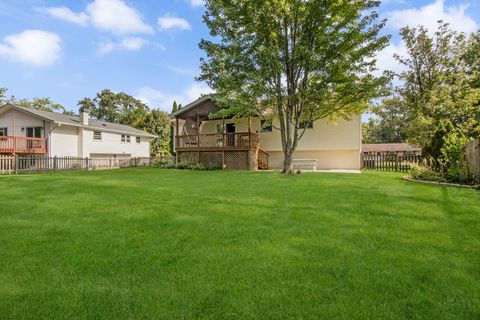 Tiny photo for 6932 Martin Drive, Woodridge, IL 60517 (MLS # 12467227)