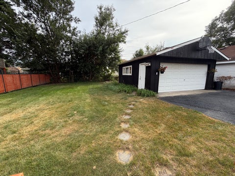 Tiny photo for 6449 W 84th Street, Burbank, IL 60459 (MLS # 12762865)