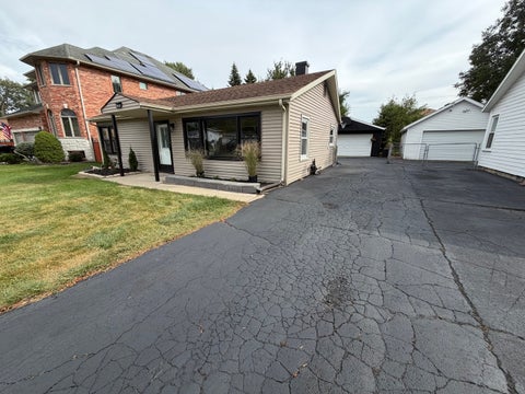 Tiny photo for 6449 W 84th Street, Burbank, IL 60459 (MLS # 12762865)