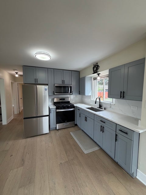 Tiny photo for 6449 W 84th Street, Burbank, IL 60459 (MLS # 12762865)