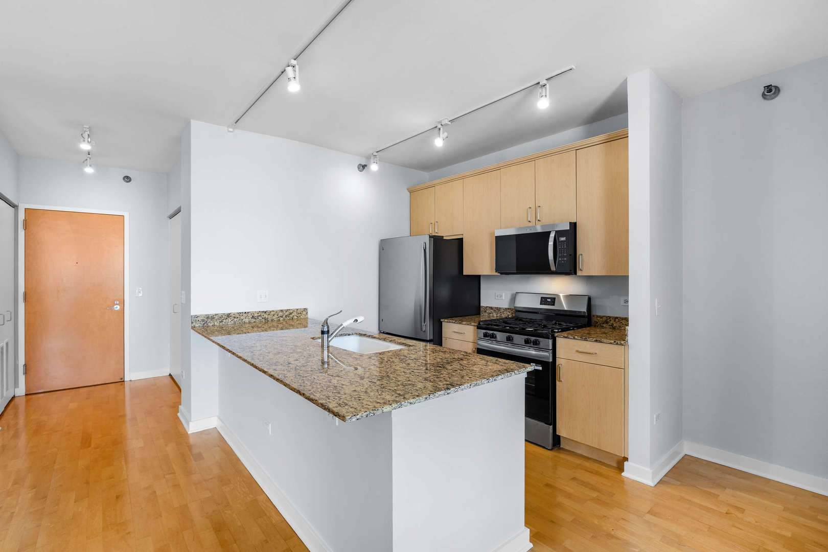 330 W GRAND Avenue 1003