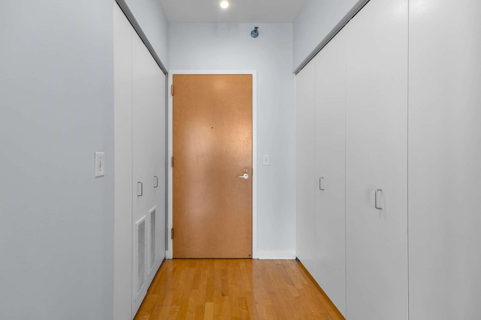 330 W GRAND Avenue 1003