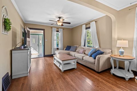 Tiny photo for 241 E Terra Cotta Avenue, Crystal Lake, IL 60014 (MLS # 12617895)