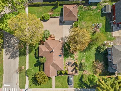 Tiny photo for 241 E Terra Cotta Avenue, Crystal Lake, IL 60014 (MLS # 12617895)