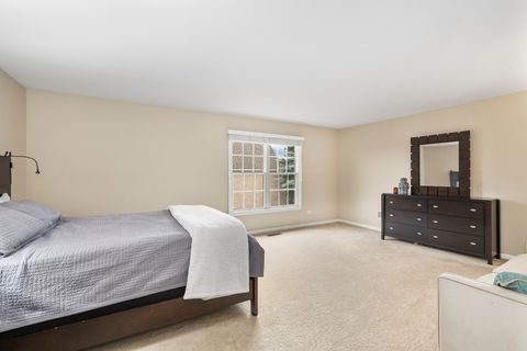 Tiny photo for 1 Open Parkway N, Hawthorn Woods, IL 60047 (MLS # 12557576)