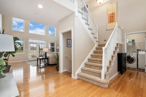 Tiny photo for 1 Open Parkway N, Hawthorn Woods, IL 60047 (MLS # 12557576)