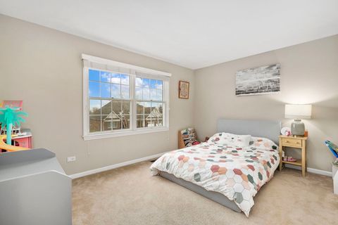 Tiny photo for 1 Open Parkway N, Hawthorn Woods, IL 60047 (MLS # 12557576)