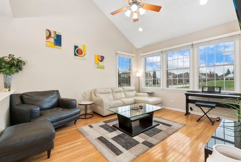 Tiny photo for 1 Open Parkway N, Hawthorn Woods, IL 60047 (MLS # 12557576)