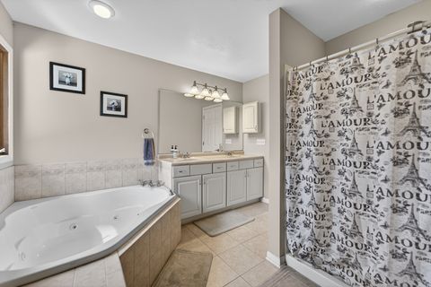 Tiny photo for 206 Griffin Place, Poplar Grove, IL 61065 (MLS # 12607229)