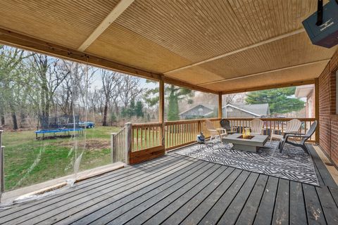 Tiny photo for 206 Griffin Place, Poplar Grove, IL 61065 (MLS # 12607229)