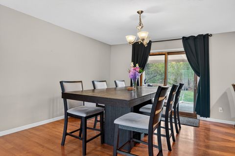 Tiny photo for 206 Griffin Place, Poplar Grove, IL 61065 (MLS # 12607229)