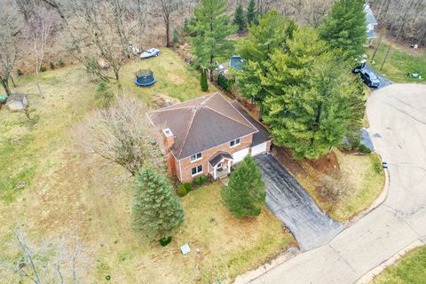 Tiny photo for 206 Griffin Place, Poplar Grove, IL 61065 (MLS # 12607229)