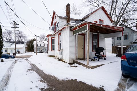 Tiny photo for 309 S Walnut Avenue, Freeport, IL 61032 (MLS # 12450085)