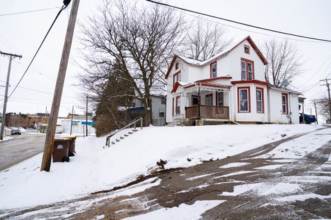 Tiny photo for 309 S Walnut Avenue, Freeport, IL 61032 (MLS # 12450085)