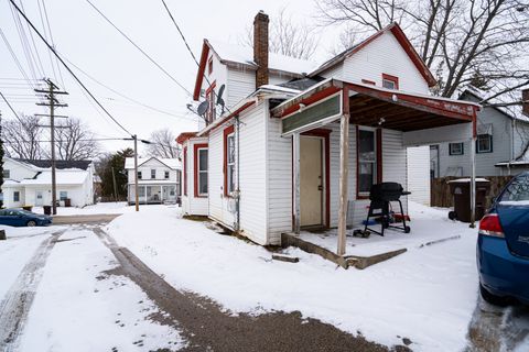 Tiny photo for 309 S Walnut Avenue, Freeport, IL 61032 (MLS # 12450085)