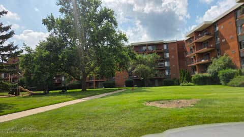 Tiny photo for 18 E Old Willow Road #213N, Prospect Heights, IL 60070 (MLS # 12729156)
