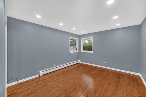 Tiny photo for 5700 W Montrose Avenue #3D, Chicago, IL 60634 (MLS # 12685268)