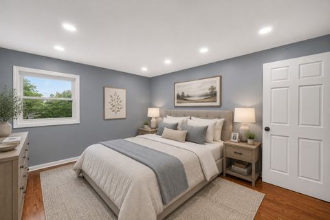 Tiny photo for 5700 W Montrose Avenue #3D, Chicago, IL 60634 (MLS # 12685268)