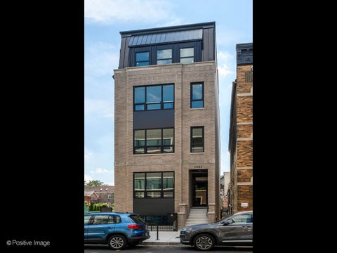 Photo of 1951 W Dickens Avenue #3, Chicago, IL 60614 (MLS # 12761626)