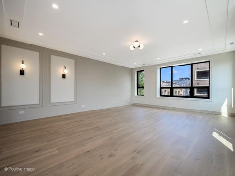 Tiny photo for 1951 W Dickens Avenue #3, Chicago, IL 60614 (MLS # 12761626)