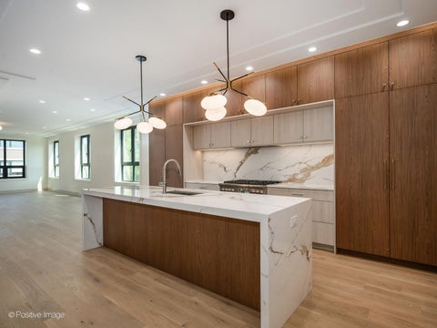 Tiny photo for 1951 W Dickens Avenue #3, Chicago, IL 60614 (MLS # 12761626)