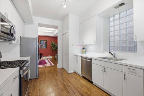 Tiny photo for 524 W Oakdale Avenue #2, Chicago, IL 60657 (MLS # 12708538)