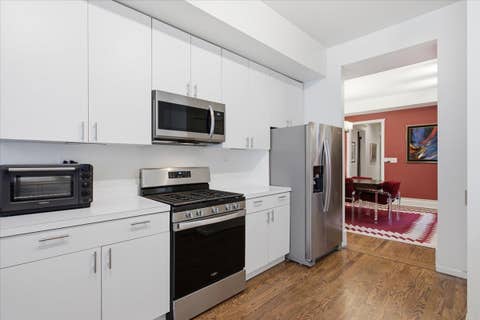 Tiny photo for 524 W Oakdale Avenue #2, Chicago, IL 60657 (MLS # 12708538)