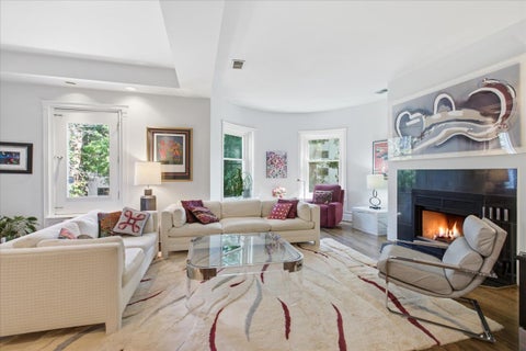 Tiny photo for 524 W Oakdale Avenue #2, Chicago, IL 60657 (MLS # 12708538)