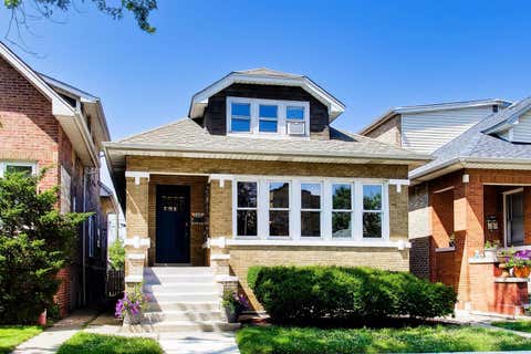 Photo of 5310 W Wellington Avenue, Chicago, IL 60641 (MLS # 12727545)