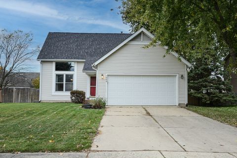 Tiny photo for 1000 Sandalwood Lane, Crystal Lake, IL 60014 (MLS # 12503179)