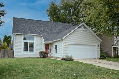 1000 Sandalwood Lane Crystal Lake IL 60014