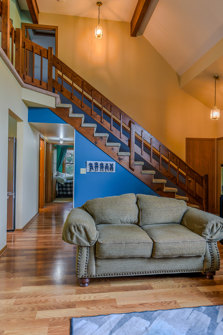 1000 Sandalwood Lane