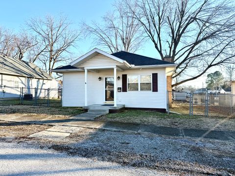 Photo of 308 W 5th Street, West Frankfort, IL 62896 (MLS # 12572538)