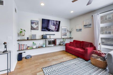 Tiny photo for 1214 N ROCKWELL Street, Chicago, IL 60622 (MLS # 12561117)
