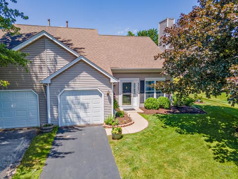 Photo of 2307 Aspen Drive, Woodstock, IL 60098 (MLS # 12662862)