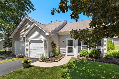 Tiny photo for 2307 Aspen Drive, Woodstock, IL 60098 (MLS # 12662862)