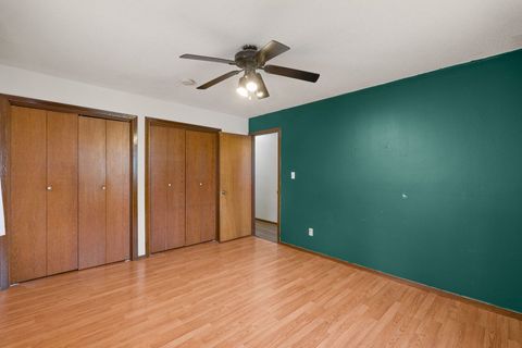 Tiny photo for 214 S 3RD Street, Le Claire, IA 52753 (MLS # 12589585)