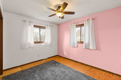Tiny photo for 214 S 3RD Street, Le Claire, IA 52753 (MLS # 12589585)