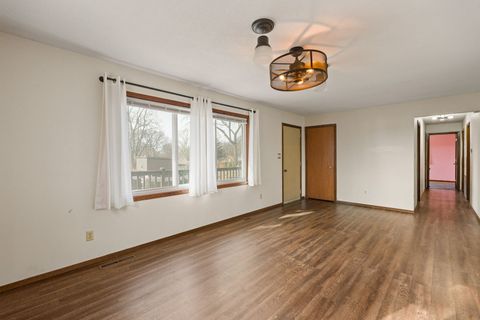 Tiny photo for 214 S 3RD Street, Le Claire, IA 52753 (MLS # 12589585)