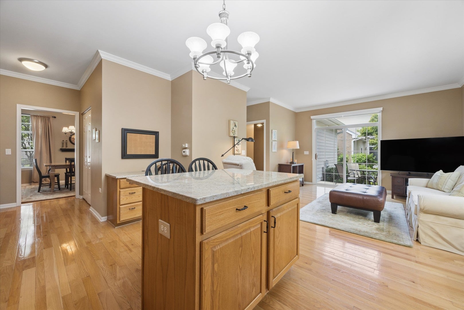 621 Dunhill Lane