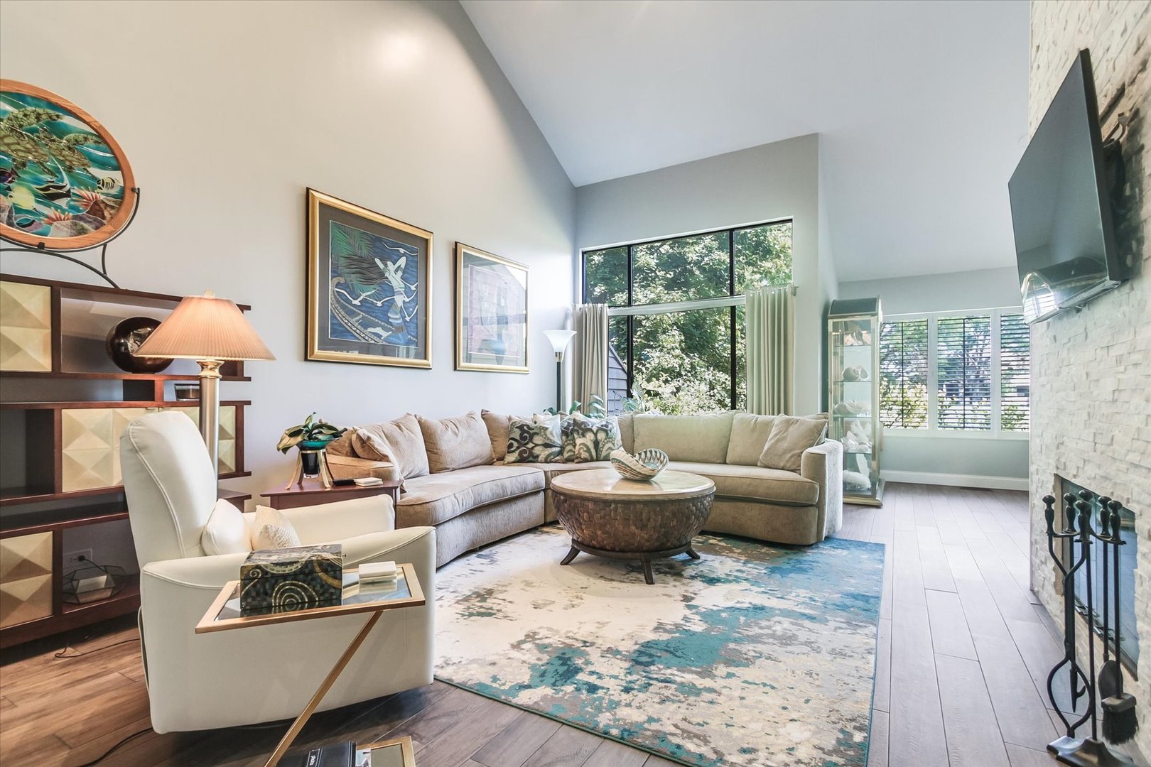 970 LONGMEADOW Court