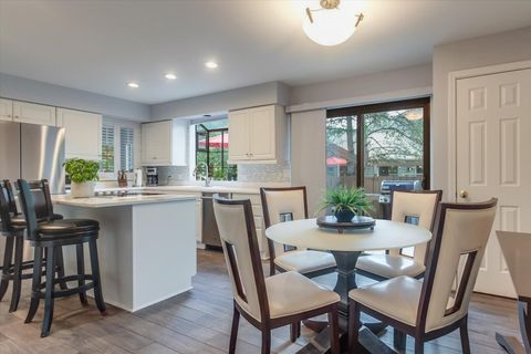 Tiny photo for 970 LONGMEADOW Court, Lake Barrington, IL 60010 (MLS # 12433265)