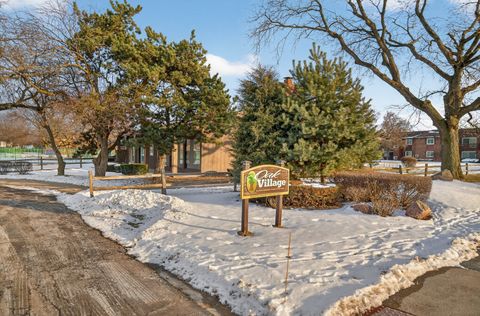 Tiny photo for 6755 180th Street #6, Tinley Park, IL 60477 (MLS # 12583969)