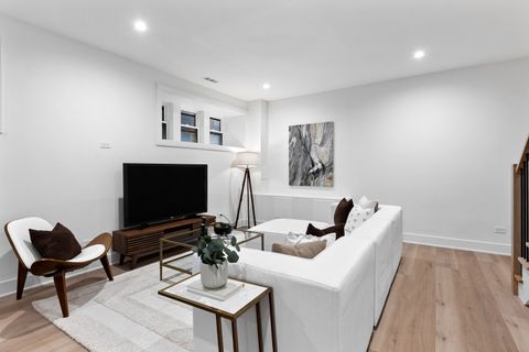 Tiny photo for 2433 W Cuyler Avenue, Chicago, IL 60618 (MLS # 12550579)