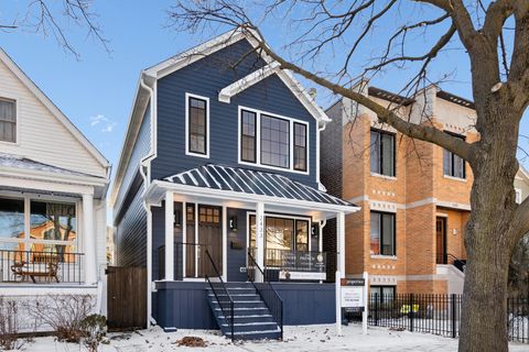 Photo of 2433 W Cuyler Avenue, Chicago, IL 60618 (MLS # 12550579)