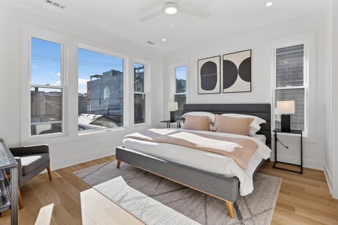 Tiny photo for 2433 W Cuyler Avenue, Chicago, IL 60618 (MLS # 12550579)