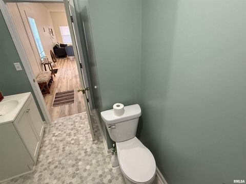 Tiny photo for 1100 CATHERINE Street, Metropolis, IL 62960 (MLS # EB459718)