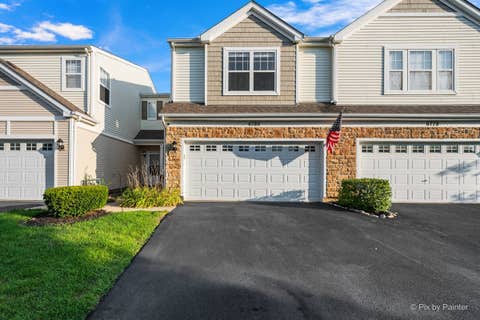 Photo of 6780 Slate Drive, Carpentersville, IL 60110 (MLS # 12731947)