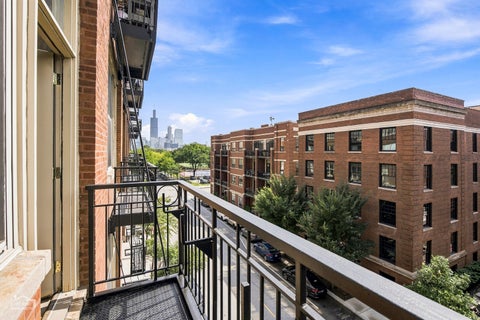 Tiny photo for 1500 W MONROE Street #411, Chicago, IL 60607 (MLS # 12753679)
