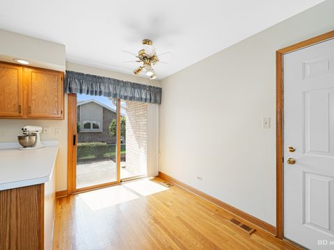 Tiny photo for 16139 Lake Villa Avenue, Tinley Park, IL 60477 (MLS # 12486971)